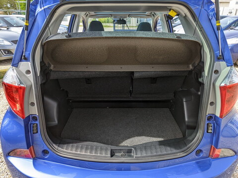 Toyota Verso-S  100 VVT-i Lounge MultiDrive S