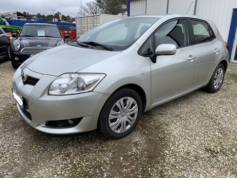 TOYOTA AURIS 1,6 VVTi - 125ch SOL