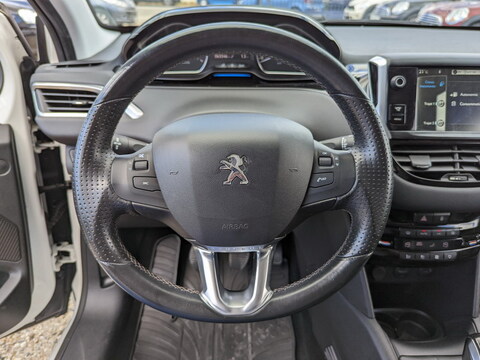 Peugeot 208  1.6 VTi Allure 3p