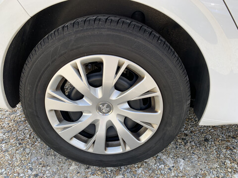 PEUGEOT 208 1,2 e-Vti - 82ch ACTIVE
