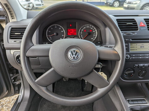 Volkswagen Golf V  1.6 102ch Confort 3p