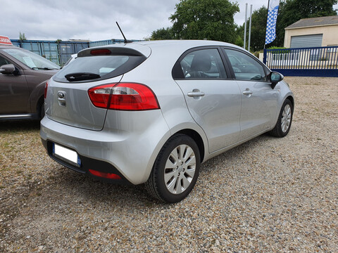 KIA RIO 1.2 16V 85 EDITION 7