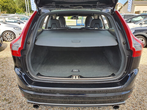 VOLVO XC60 2.0D 163 L5 20V Turbo R-DESIGN