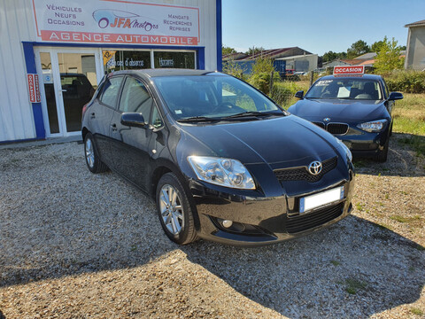 TOYOTA AURIS 1.4 VVTi 97 Terra