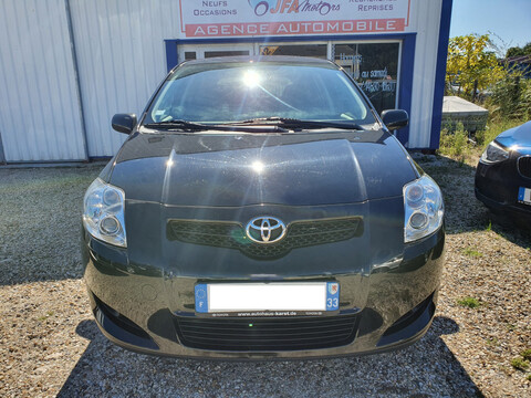 TOYOTA AURIS 1.4 VVTi 97 Terra