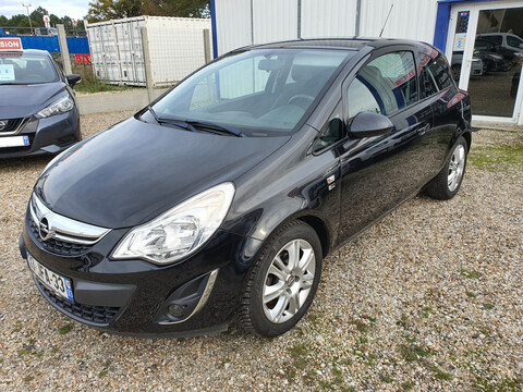 OPEL Corsa 1.4 16 87ch 150ème Anniversaire