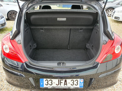 OPEL Corsa 1.4 16 87ch 150ème Anniversaire