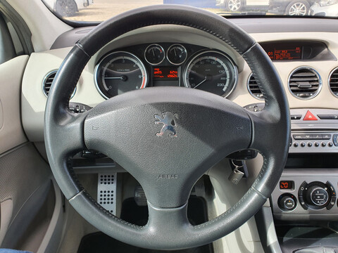 PEUGEOT 308 1.6 HDI 110 PREMIUM