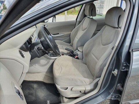 PEUGEOT 308 1.6 HDI 110 PREMIUM