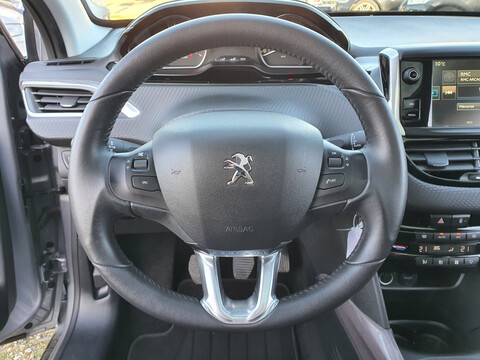 PEUGEOT 2008 1.2 Puretech 110 Style