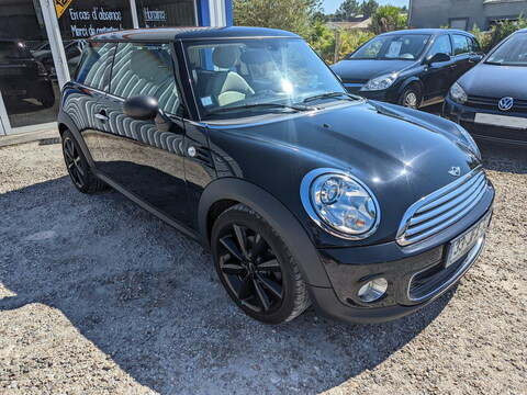 Mini II (R56) One + Options  1.6L 98ch