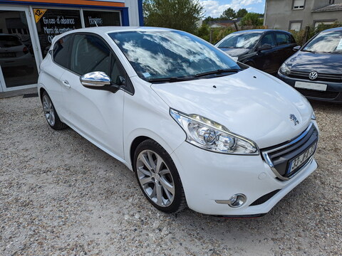 Peugeot 208  1.6 VTi Allure 3p