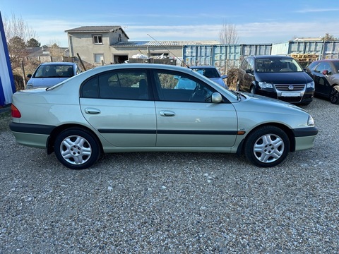 Toyota Avensis  1.8 110ch Sol 4p