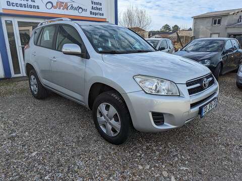 Toyota RAV4 III  158 VVT-i LeCap 2WD