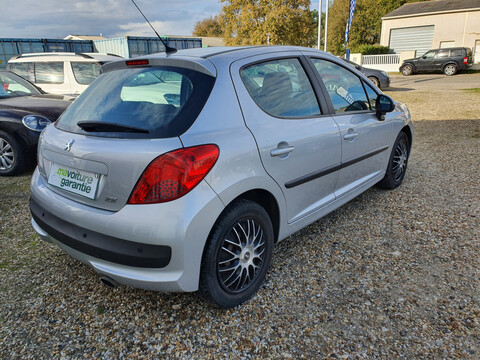 PEUGEOT 207 1.6 VTI 120 PREMIUM