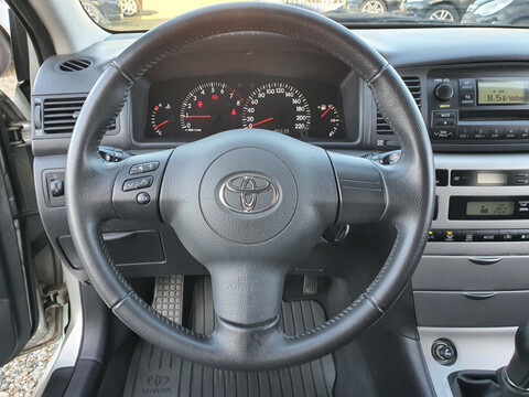 TOYOTA Corolla 1.6 16 110 SPORT LINE