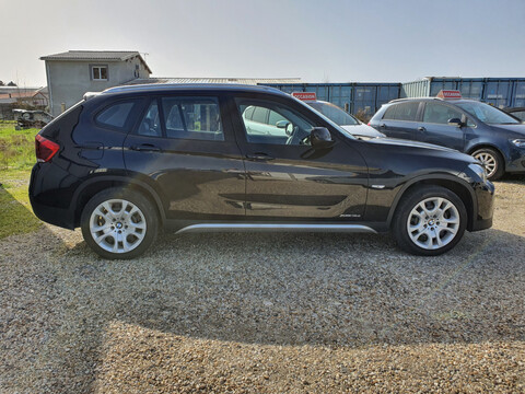 BMW X1 18d 143 xDrive Luxe + Attelage