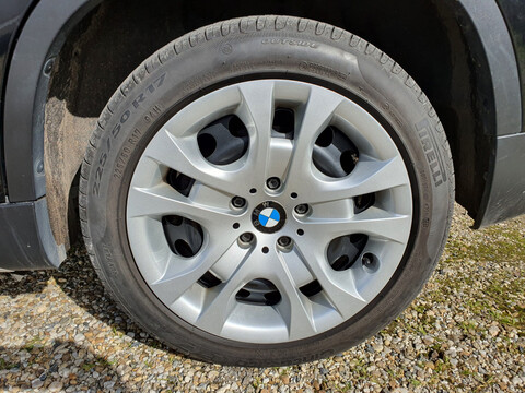 BMW X1 18d 143 xDrive Luxe + Attelage