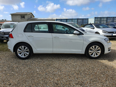 VOLKSWAGEN GOLF VII 1.4 TSI 122 CONFORTLINE BLUEMOTION