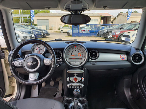 MINI CLUBMAN 1.6 16 122 COOPER