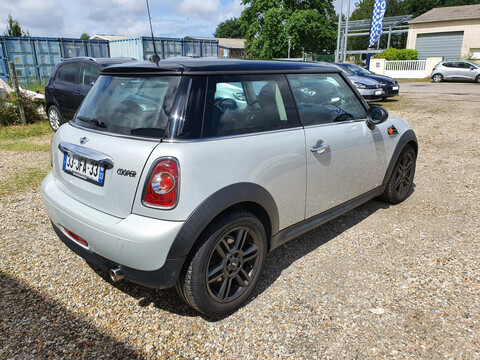 MINI Mini Cooper 1.6 16 122 COOPER