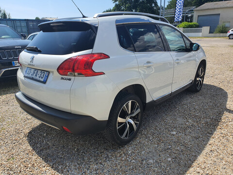 PEUGEOT 2008 1.2 Puretech 130ch ALLURE