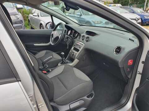 PEUGEOT 308 1.6 VTI 120 PREMIUM