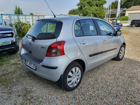 TOYOTA YARIS 1.3 VVTI 87 LUNA PACK