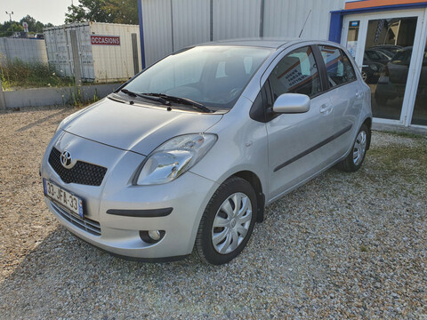 TOYOTA YARIS 1.3 VVTI 87 LUNA PACK