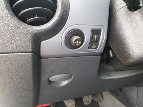 PEUGEOT Partner 1.6L 16V 110 TENDANCE