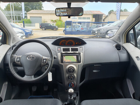 TOYOTA YARIS100 VVT-I COOL