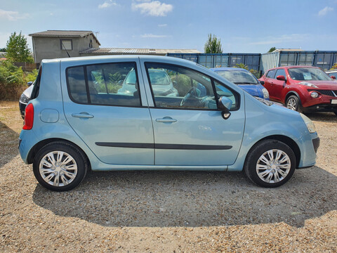 RENAULT MODUS 1.2 16V 75CH EXPRESSION