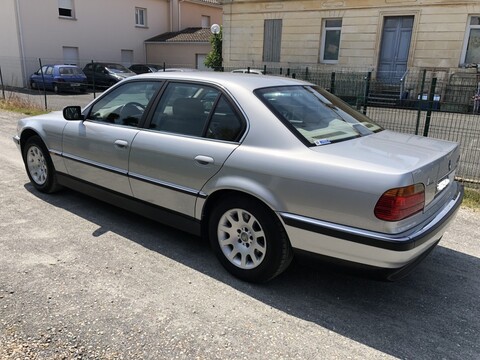 BMW Série 7 3,0 D - 185ch 730 DA Pack