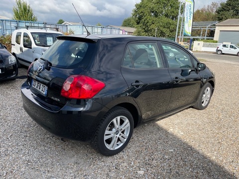 Toyota Auris I  1.4l 97 VVT-i Sol 5p