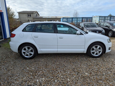 Audi A3 Sportback II  1.2 TFSI 105ch Start/Stop Attraction