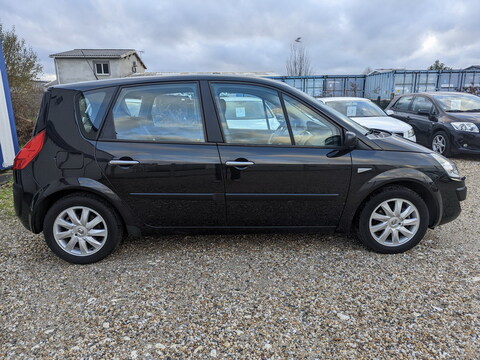 Renault Scenic II  1.6 16v 110ch Dynamique