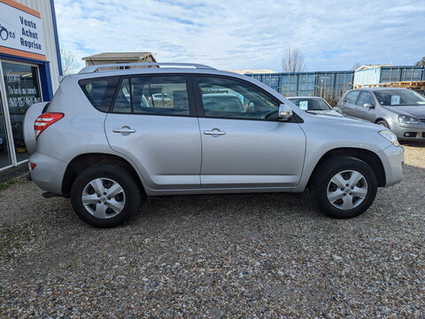 Toyota RAV4 III  158 VVT-i LeCap 2WD