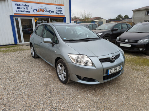 TOYOTA AURIS1.6L VVTI 132 DYNAMIC