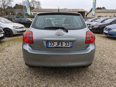 TOYOTA AURIS1.6L VVTI 132 DYNAMIC