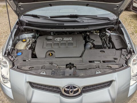 TOYOTA AURIS1.6L VVTI 132 DYNAMIC