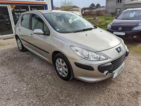 PEUGEOT 3071.6 16v 110 CONFORT PACK BVA