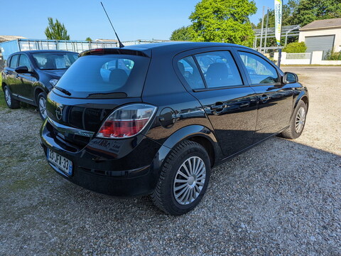 Opel Astra 1.4 Twinport Essentia 5p