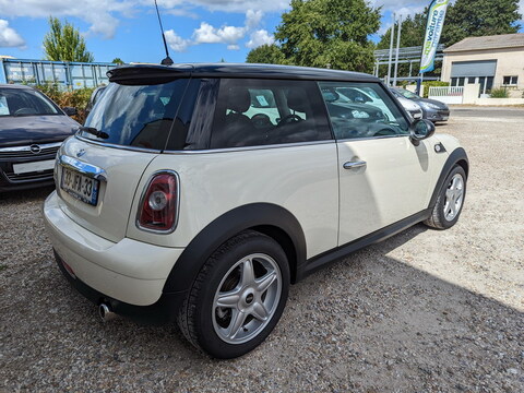 Mini II (R56)  1.6L Cooper 120ch