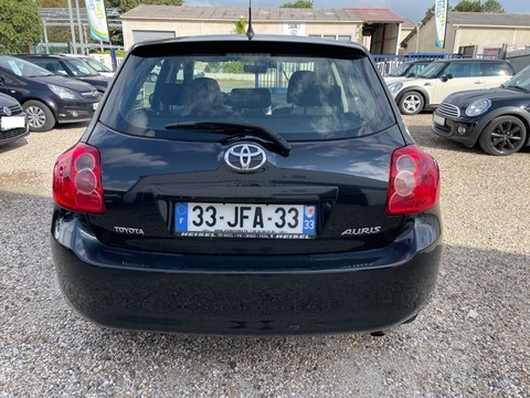 Toyota Auris I  1.4l 97 VVT-i Sol 5p