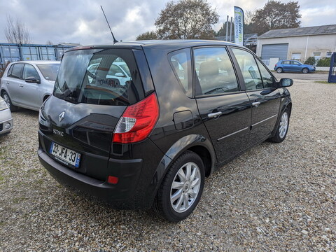 Renault Scenic II  1.6 16v 110ch Dynamique