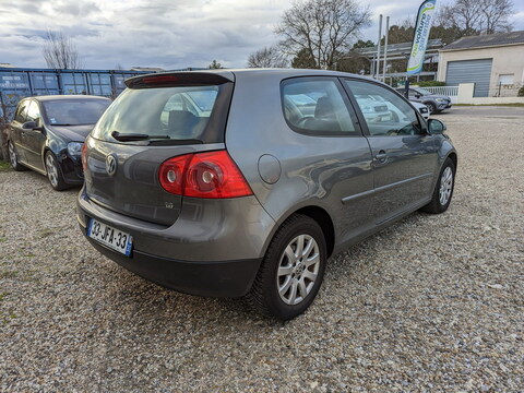 Volkswagen Golf V  1.6 102ch Confort 3p