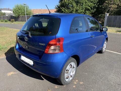 TOYOTA YARIS 1.0 VVTi 69 Cool