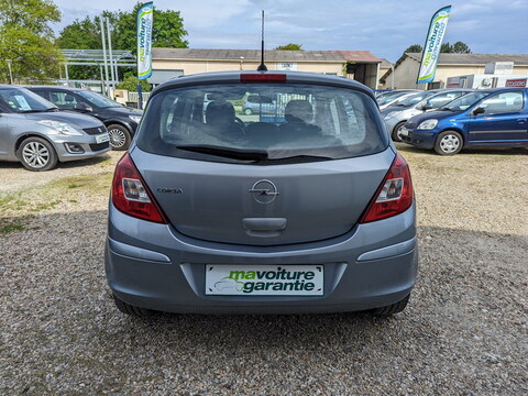 Opel Corsa IV 1.4 Twinport Cosmo BVA 5p