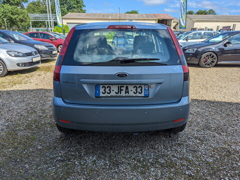 Ford Fiesta III  1.6 16v 100ch Ghia 5p