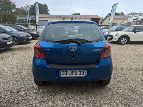 Toyota Yaris II  87 VVT-i Luna Pack 5p